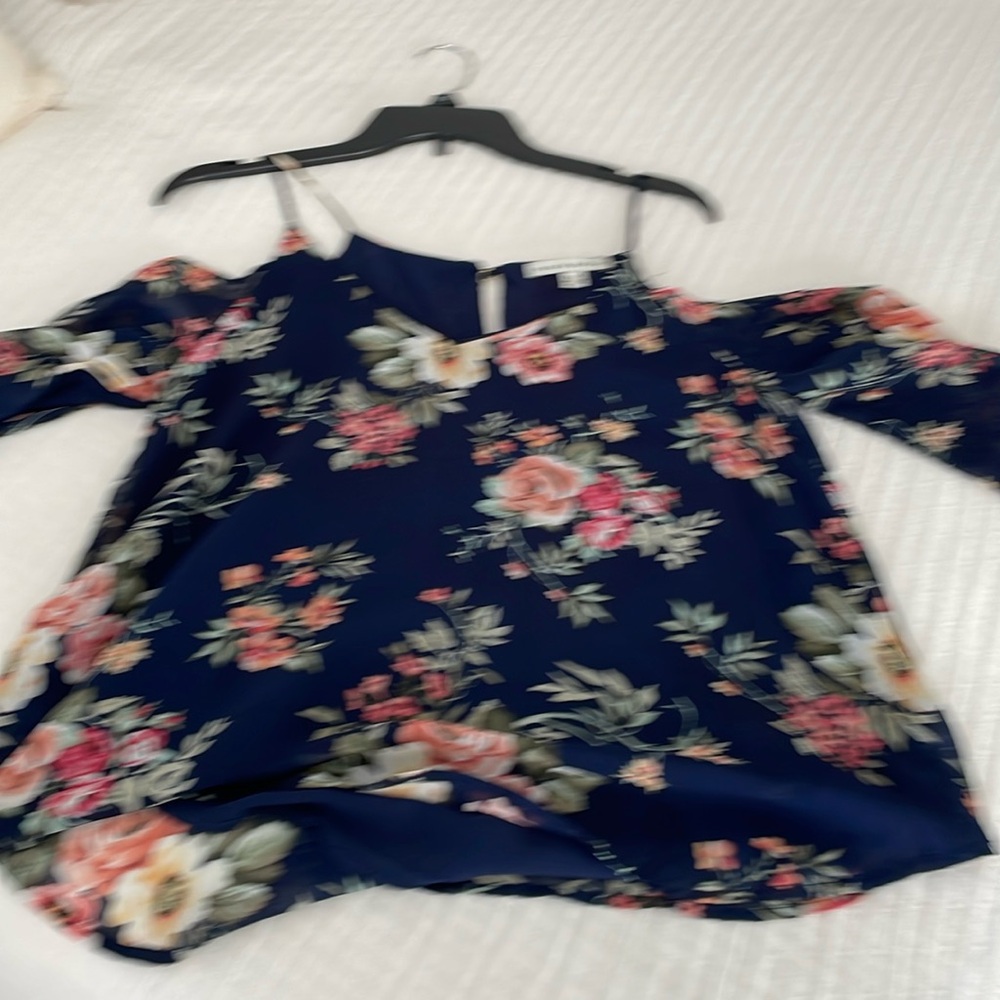 Haute Monde top sheer sleeves